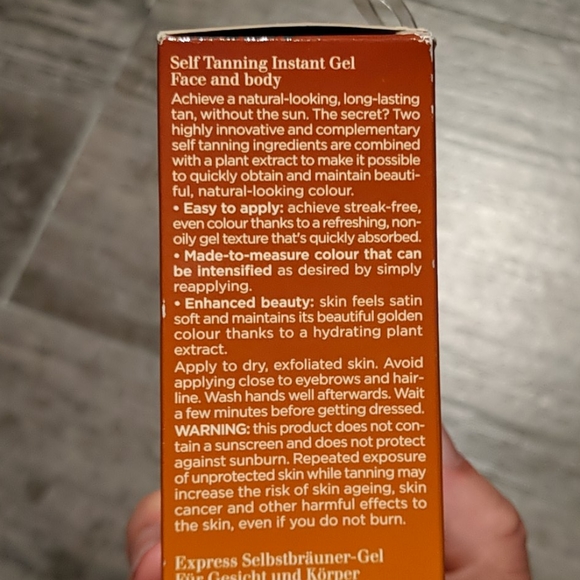 CLARINS PARIS Self Tanning Instant Gel 4.5 oz - Picture 3 of 4